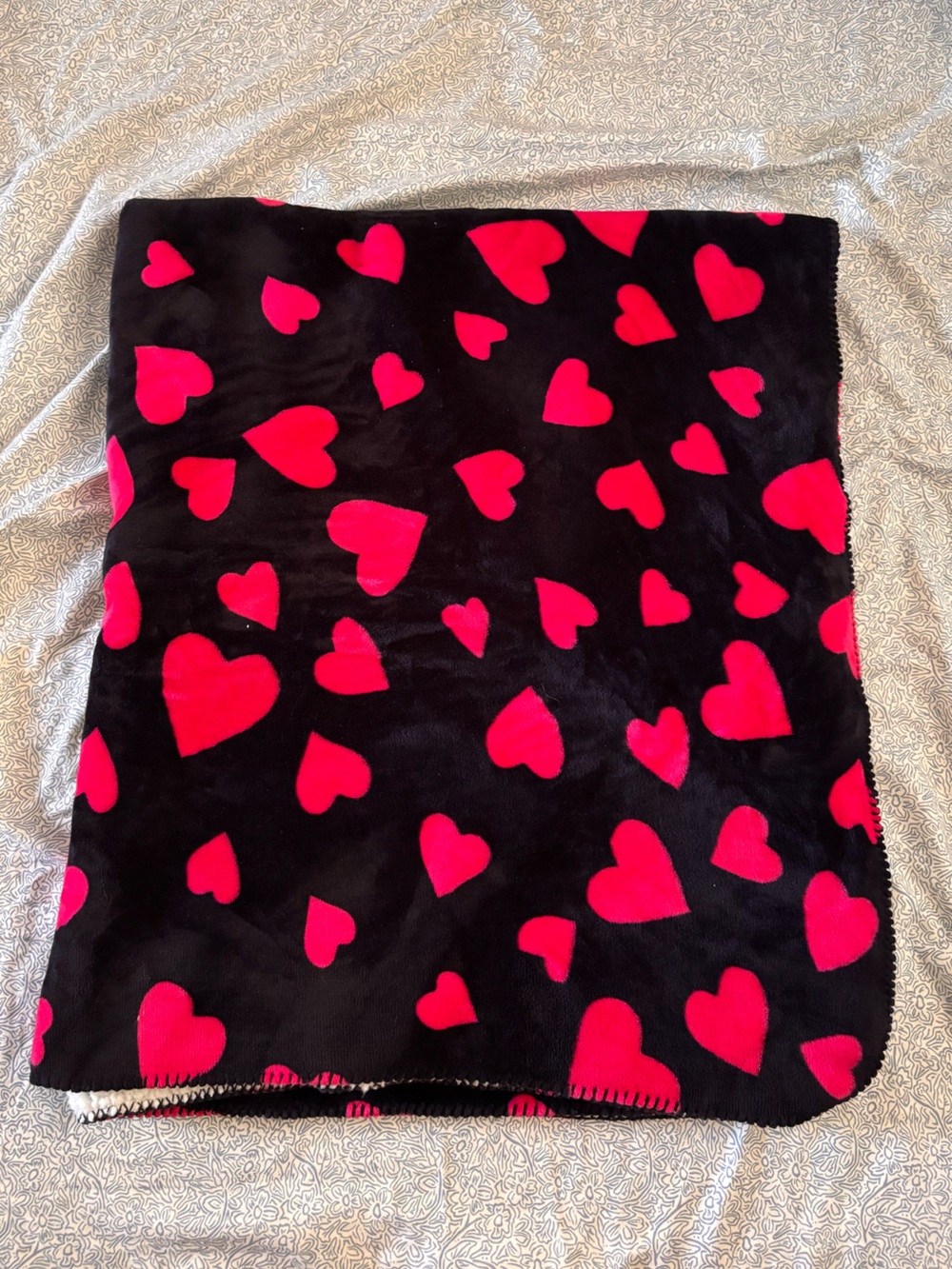 Victoria's Secret Black and Hot Pink Sherpa Throw 50 x 60 in
